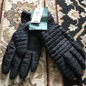New with tags woman’s gloves
